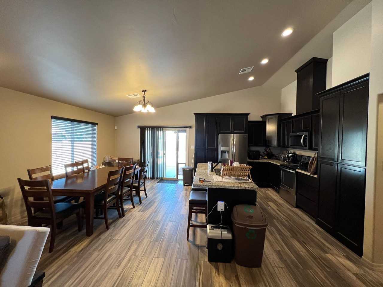 8695 E 34th Ln - Photo 5 of 20