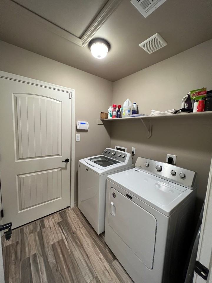 8695 E 34th Ln - Photo 7 of 20