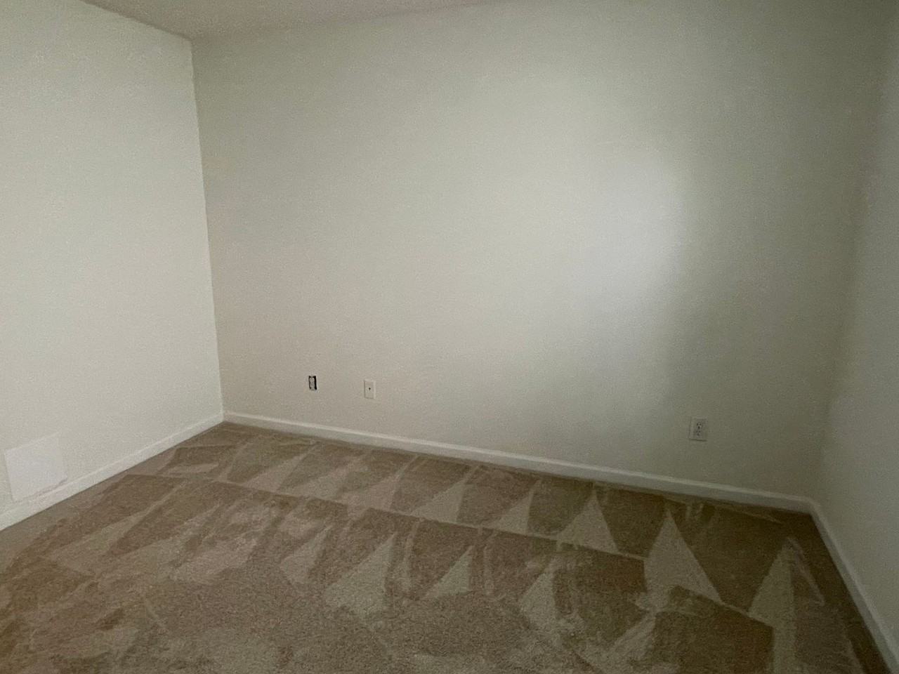 321 Mckendree Ln - Photo 7 of 10