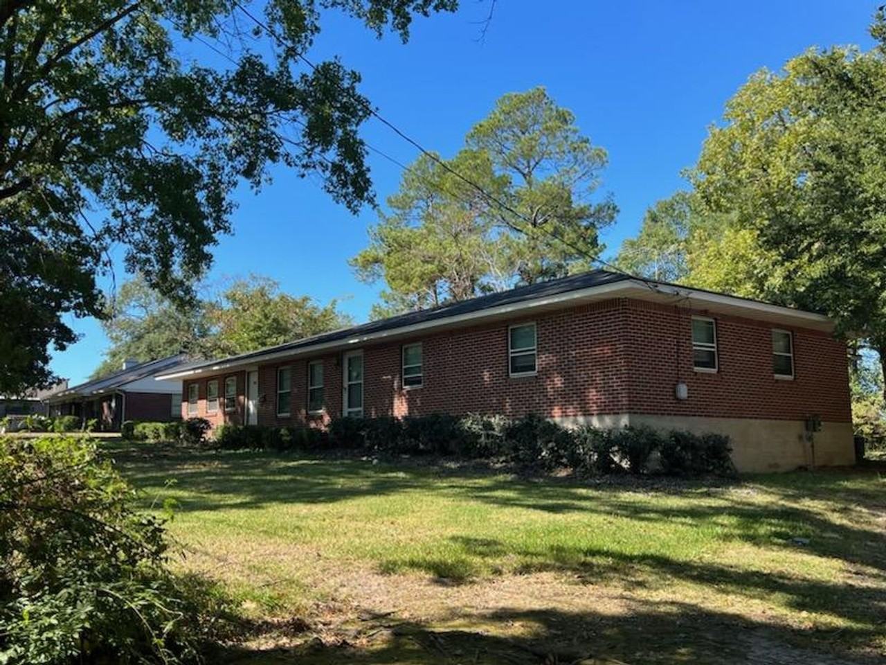 906 Spring Ave - Photo 2 of 2