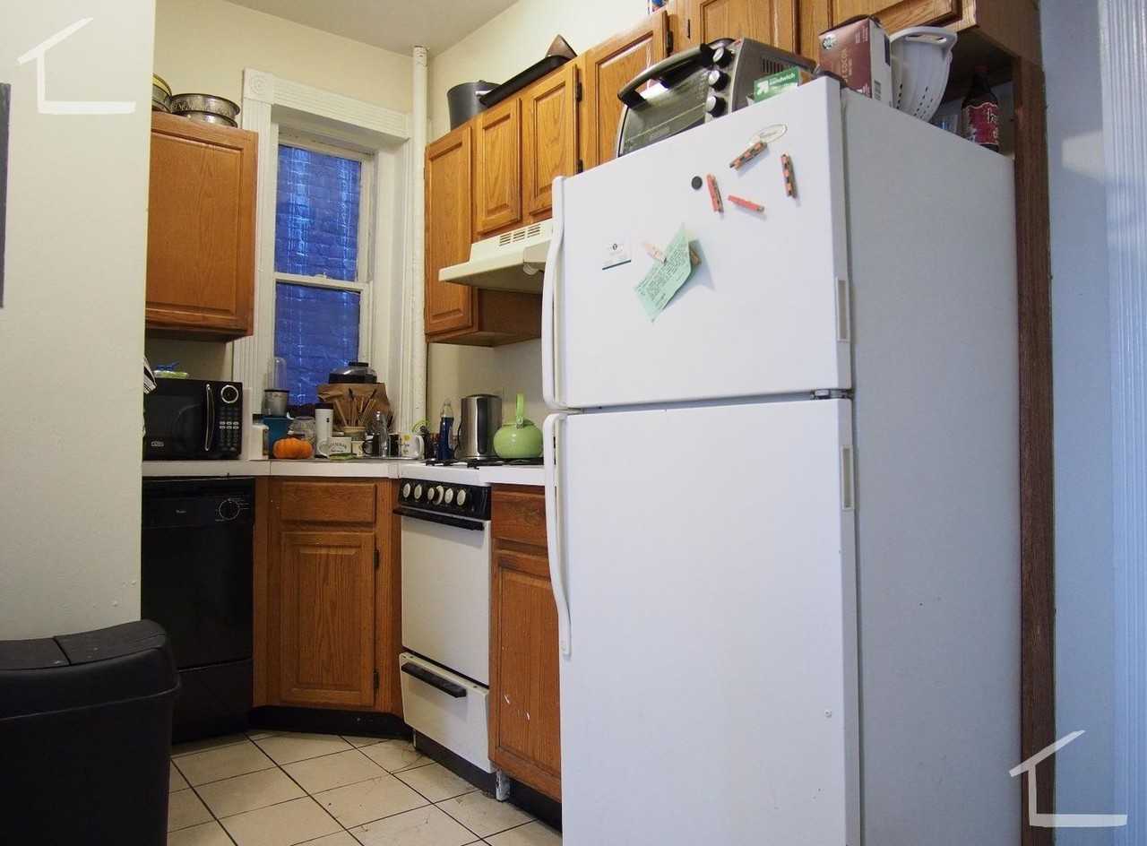 463 Park Dr - Photo 7 of 24