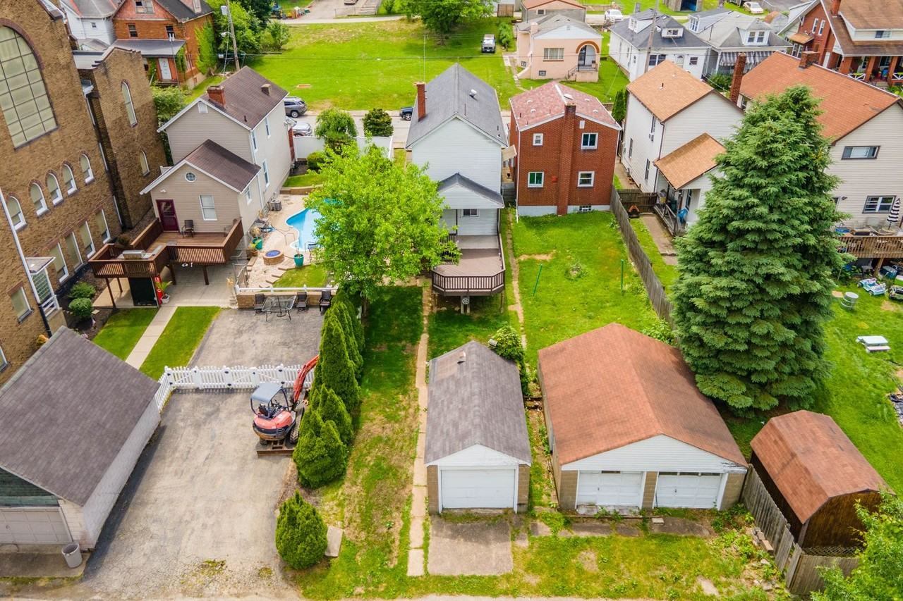 410 N 4th St - Photo 4 of 26