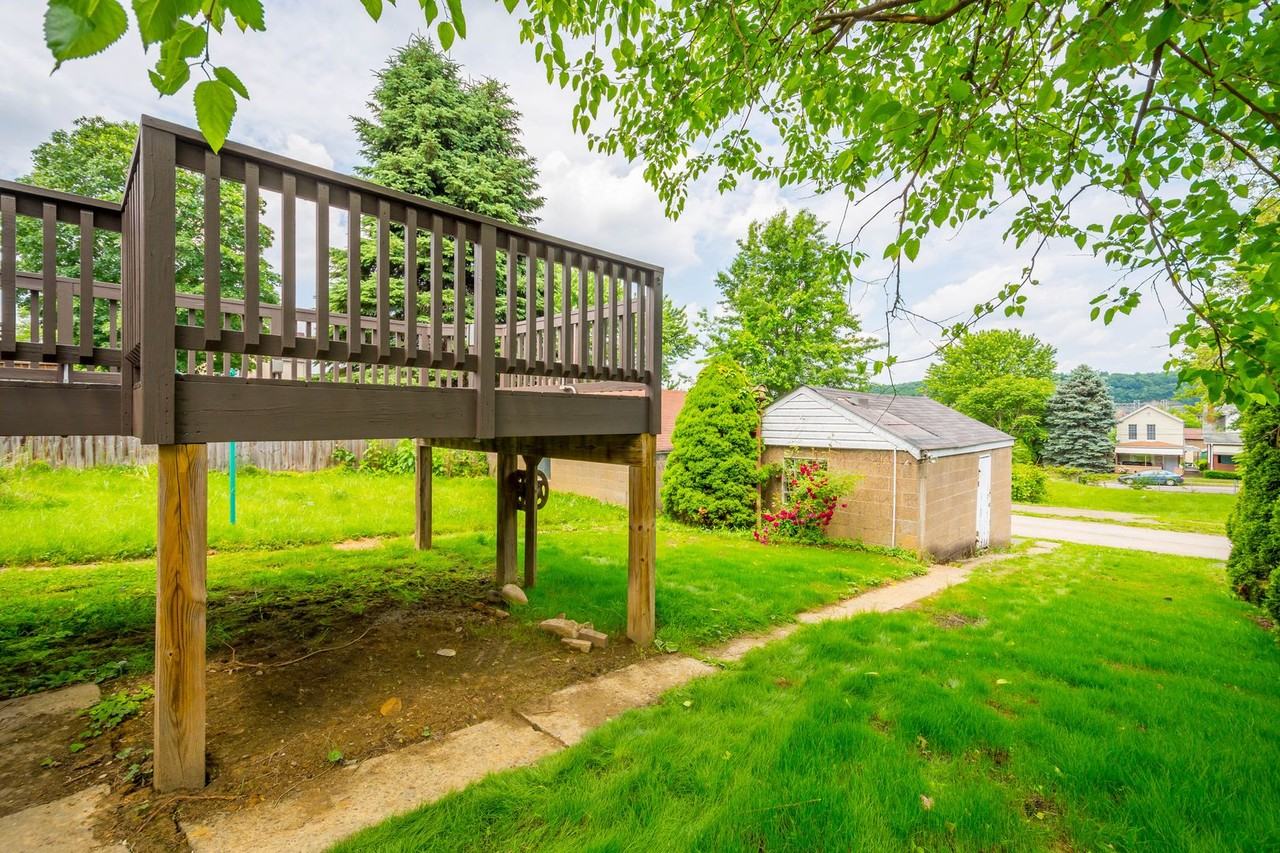 410 N 4th St - Photo 6 of 26