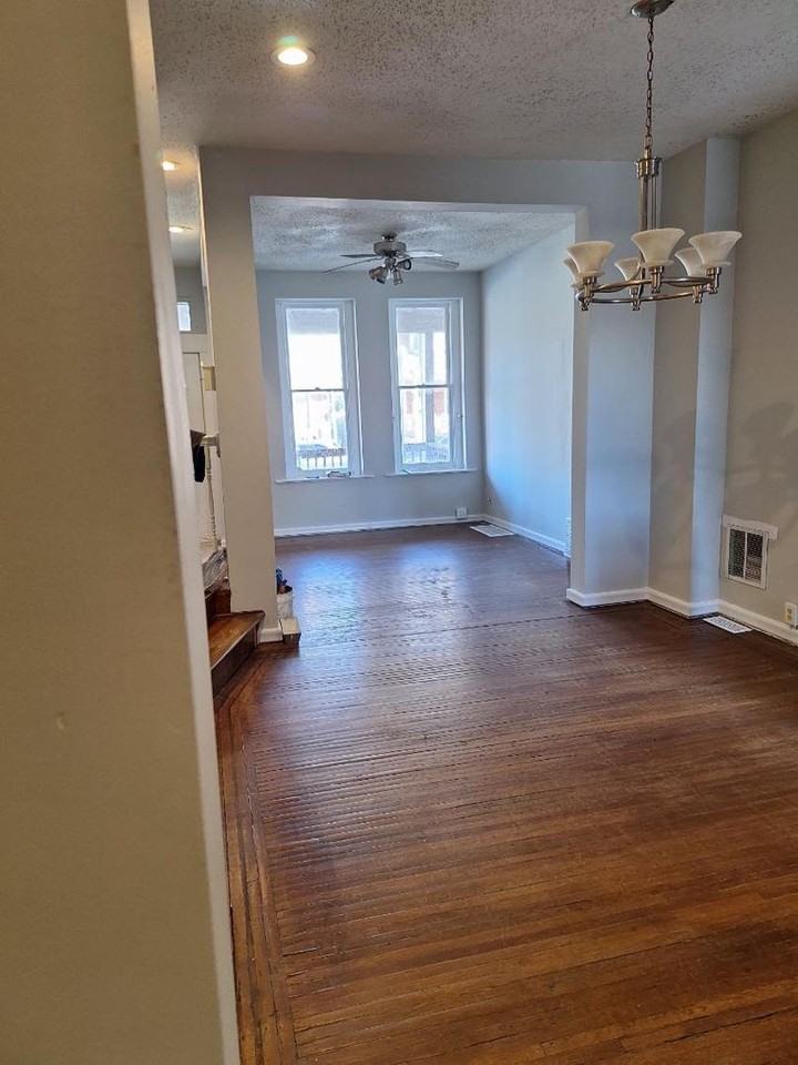 602 Dallas St - Photo 3 of 24