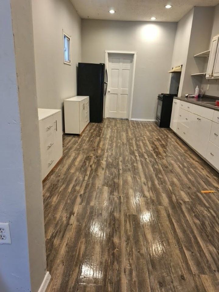 602 Dallas St - Photo 5 of 24