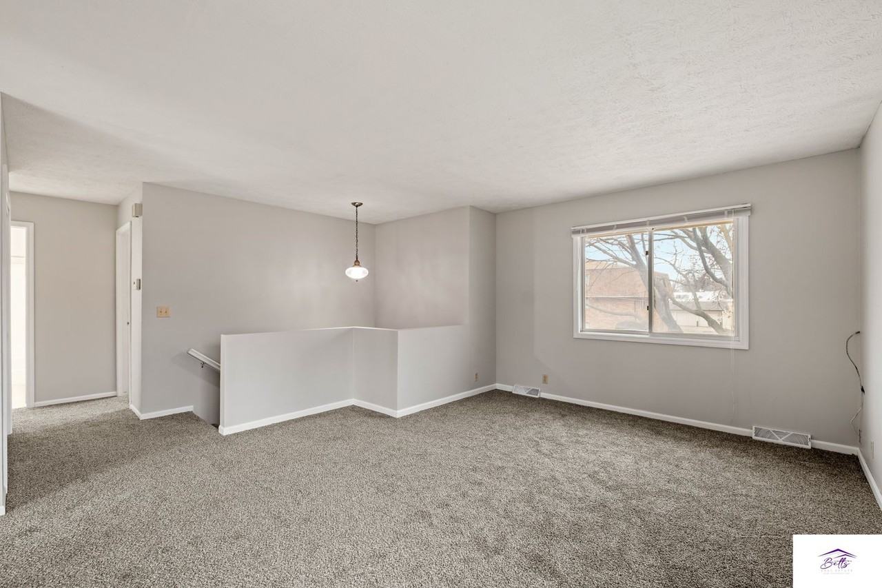 2664 N 93rd St - Photo 4 of 17