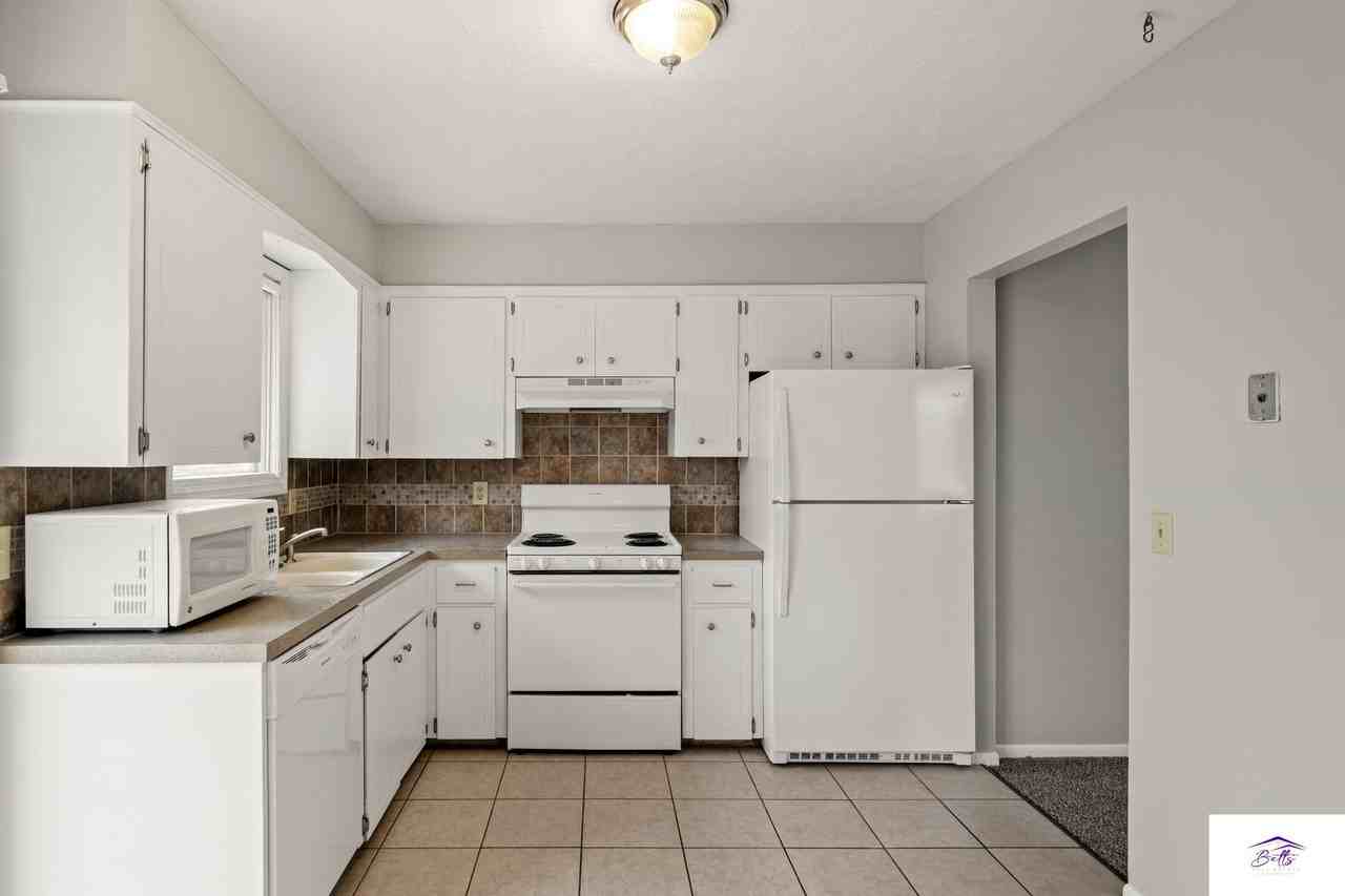 2664 N 93rd St - Photo 6 of 17