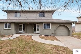 CAMDEN DUPLEX 11614-16 - Photo 1 of 1