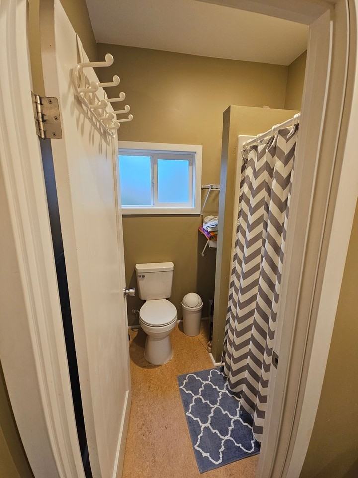 1339 Humboldt St #A - Photo 7 of 10