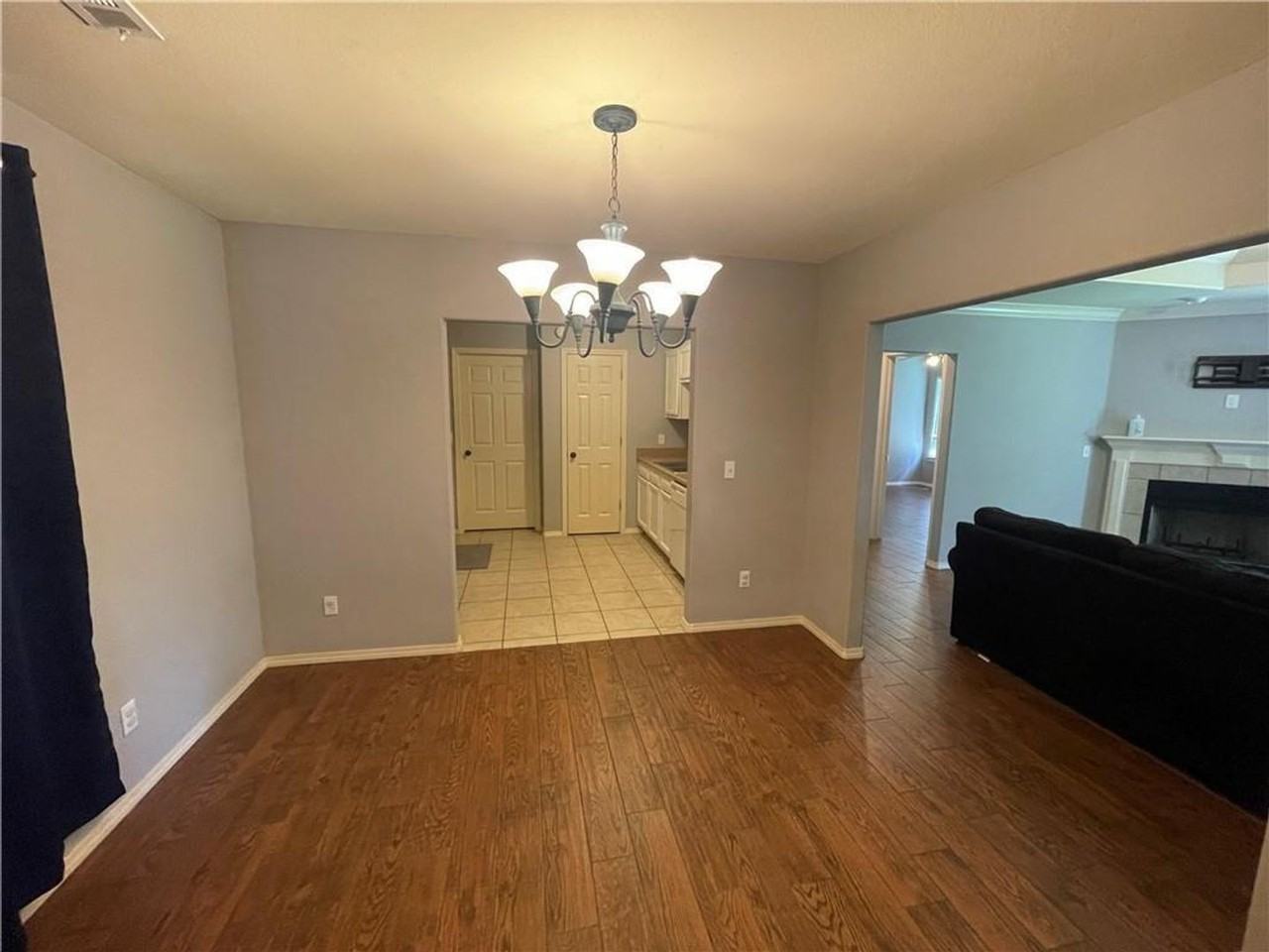 6105 Sw Meadow Well Ave - Photo 5 of 7