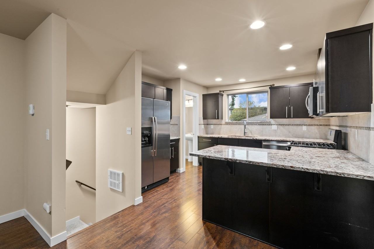 12039 35th Ave Ne #A - Photo 6 of 22