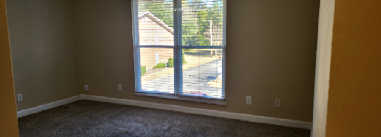 1015 Elm St #24 - Photo 4 of 15