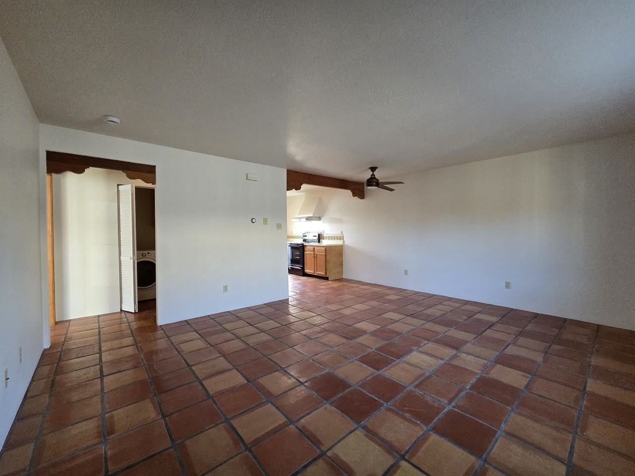 522 Juniper Dr Apt A - Photo 2 of 21