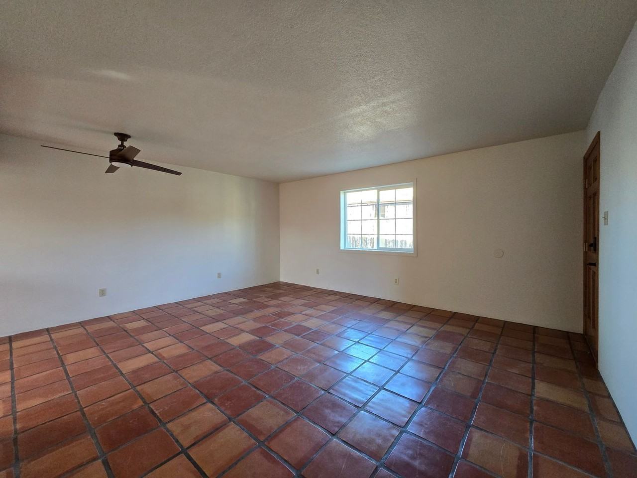 522 Juniper Dr Apt A - Photo 3 of 21