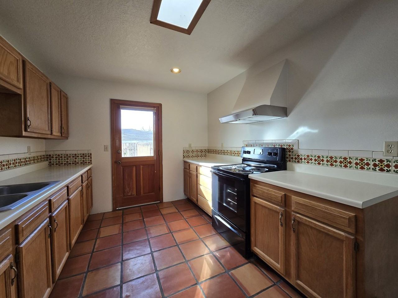 522 Juniper Dr Apt A - Photo 7 of 21