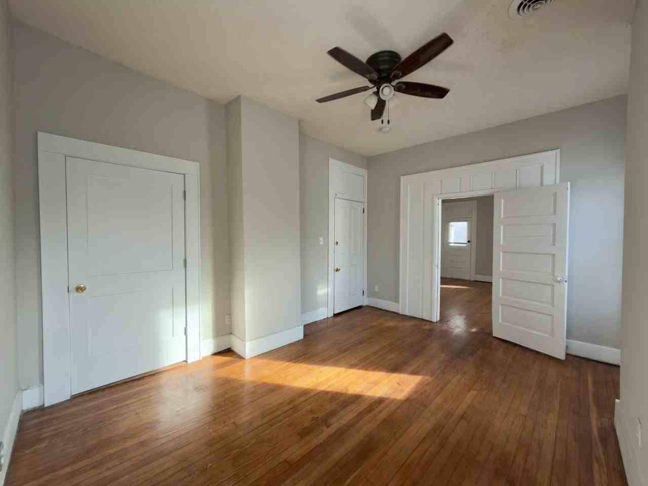 519 S 8th St - Photo 4 of 14