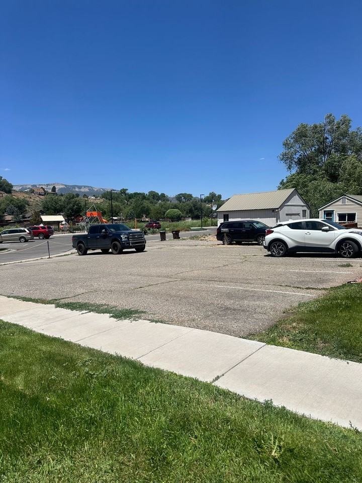 220 W 5th St - Photo 6 of 6