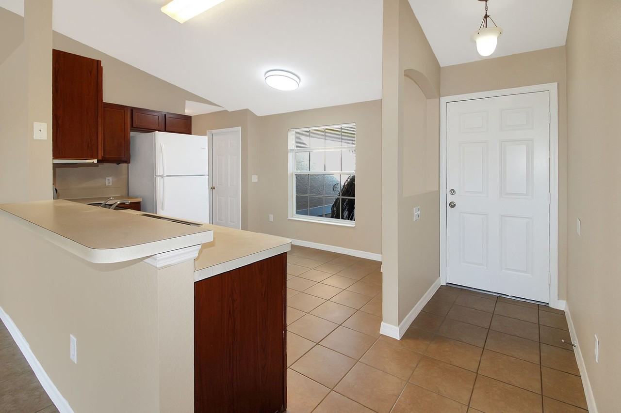 1861 Mincey Ter - Photo 4 of 13