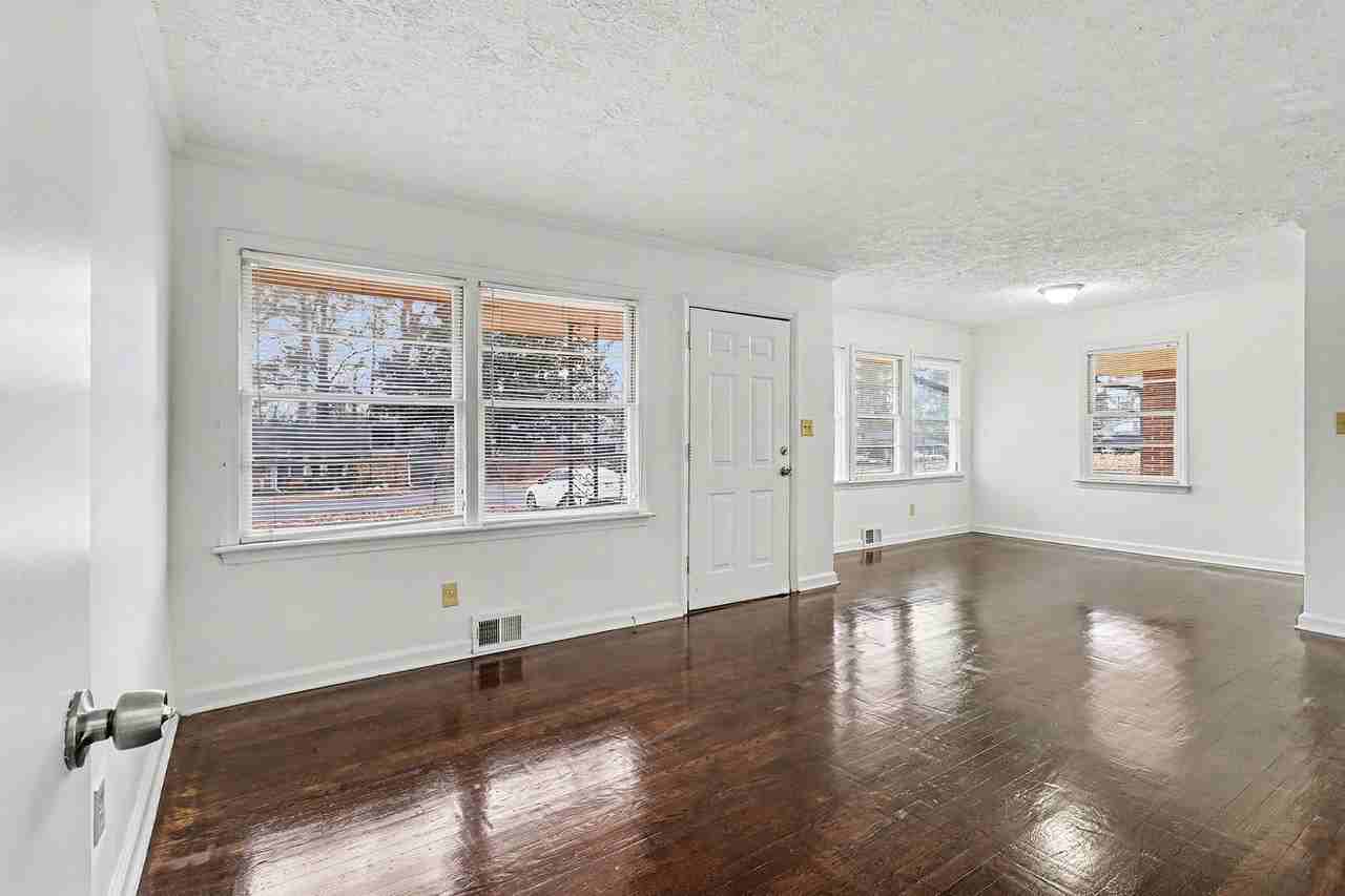 2158 Brannen Rd Se - Photo 3 of 23