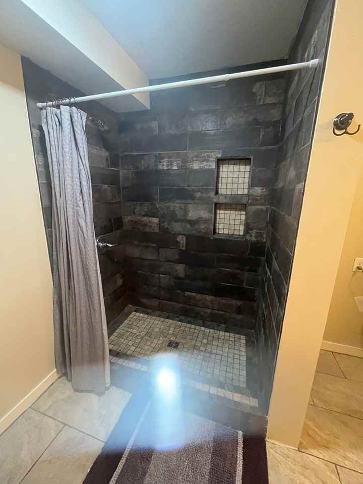 210 210 S Cottonwood - 210 S Cottonwood, UInit 205 - Photo 4 of 12