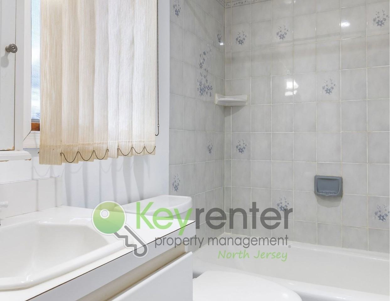 14 Homer St - Photo 4 of 25