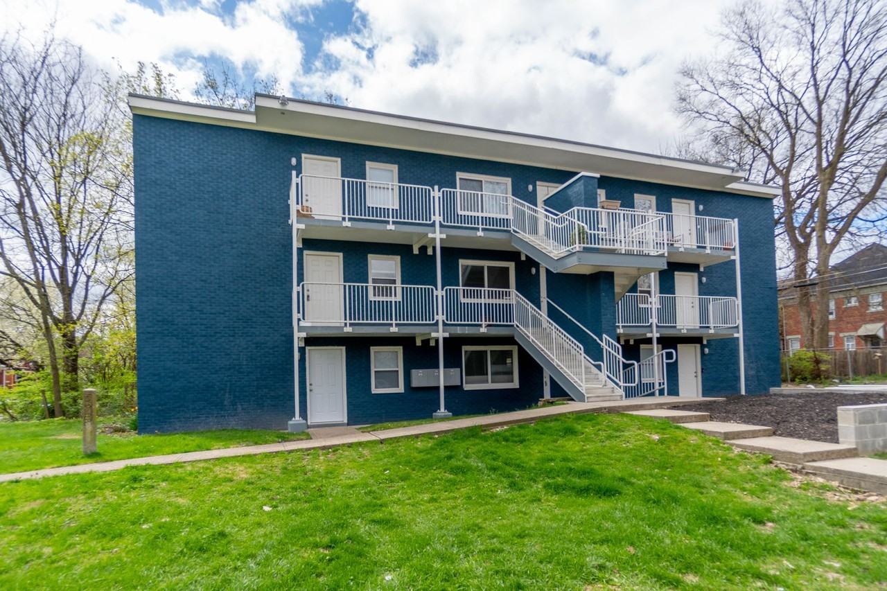 331 Kendall Pl - Photo 2 of 15