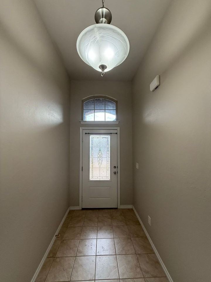11325 Sw 33rd Ter - Photo 2 of 22