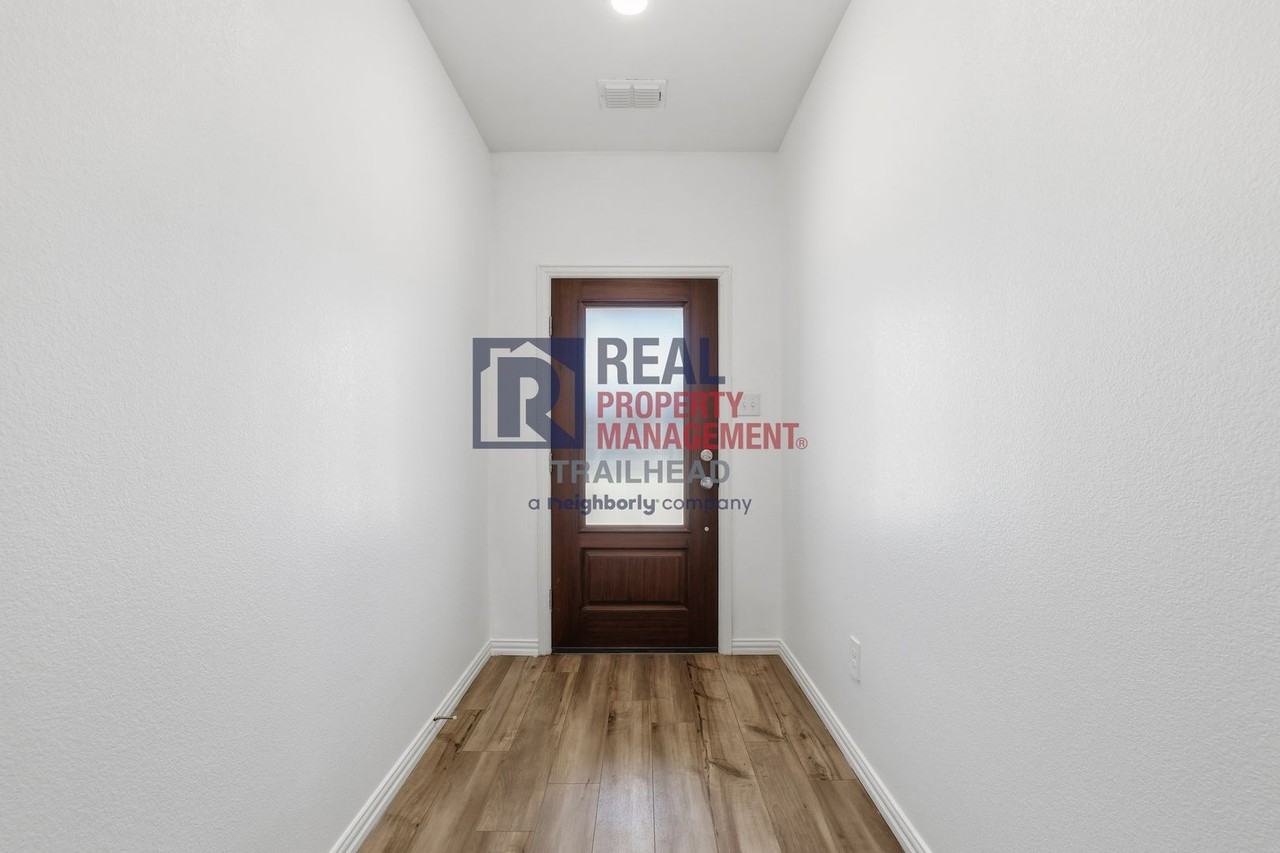 14841 Dusty Boot Trl - Photo 2 of 19