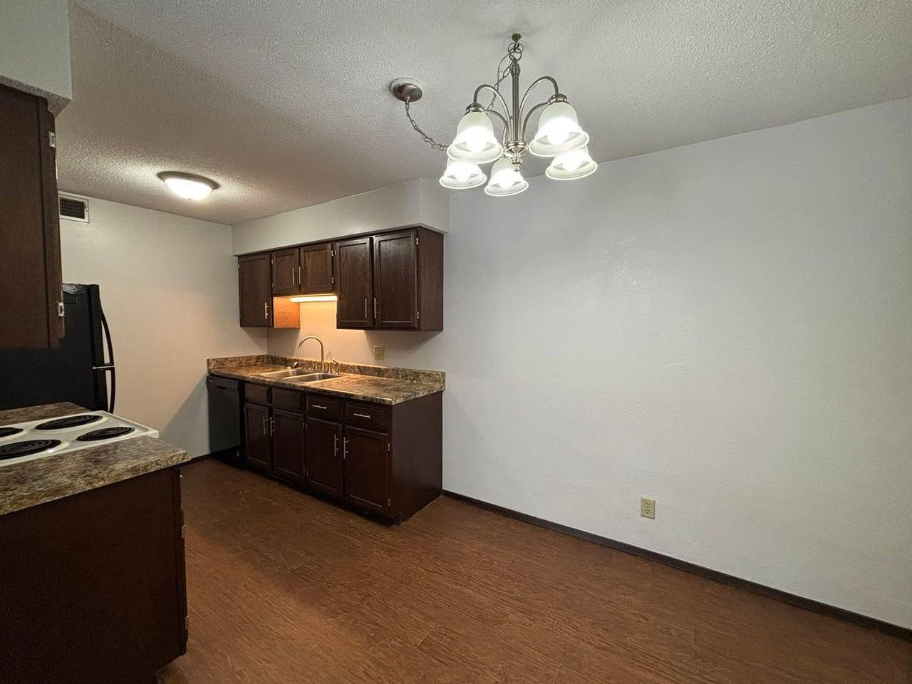 Hawkeye Apartments - Photo 3 of 31