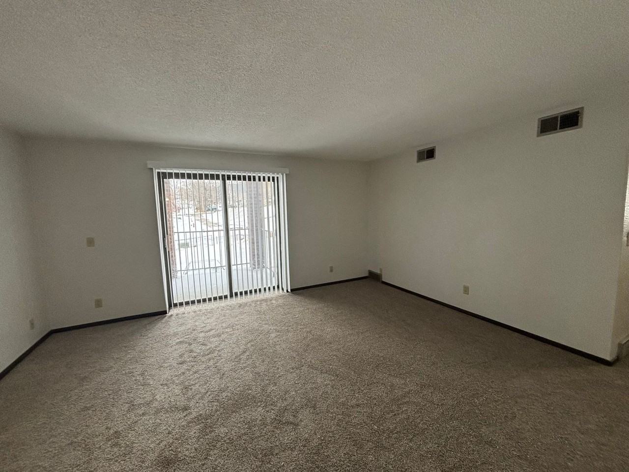 Hawkeye Apartments - Photo 5 of 31