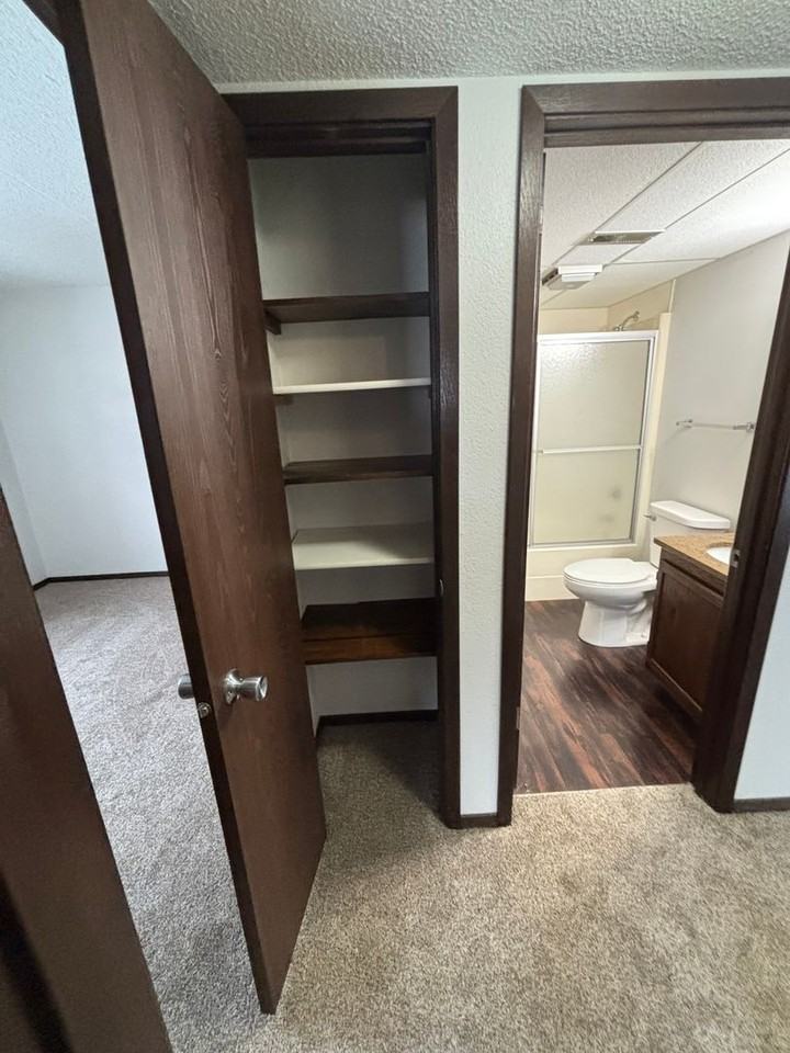 Hawkeye Apartments - Photo 6 of 31