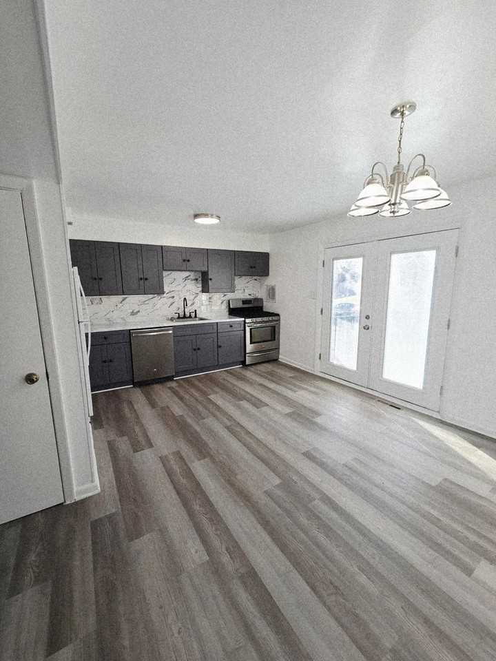 608 Gibson Rd - Photo 5 of 25