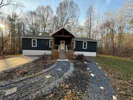 featured image of 140 Walker Woods Dr