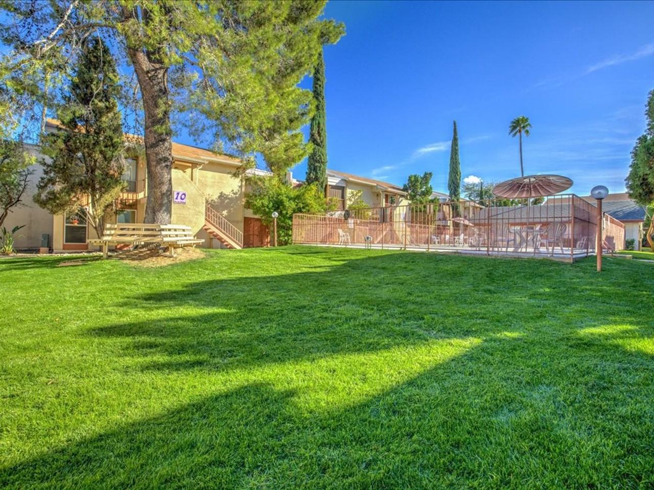 1600 N Wilmot Rd #106 - Photo 2 of 26