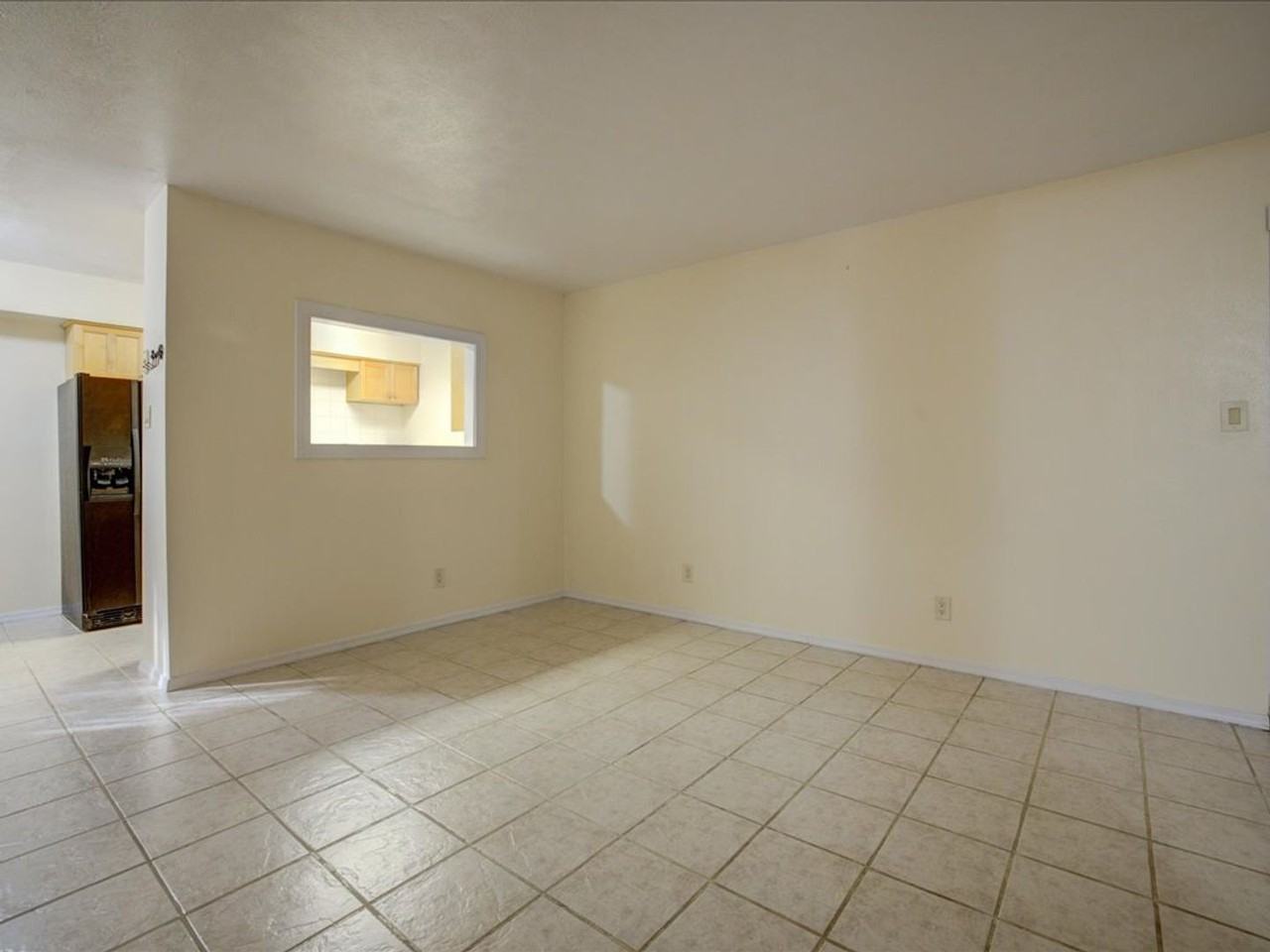 1600 N Wilmot Rd #106 - Photo 5 of 26