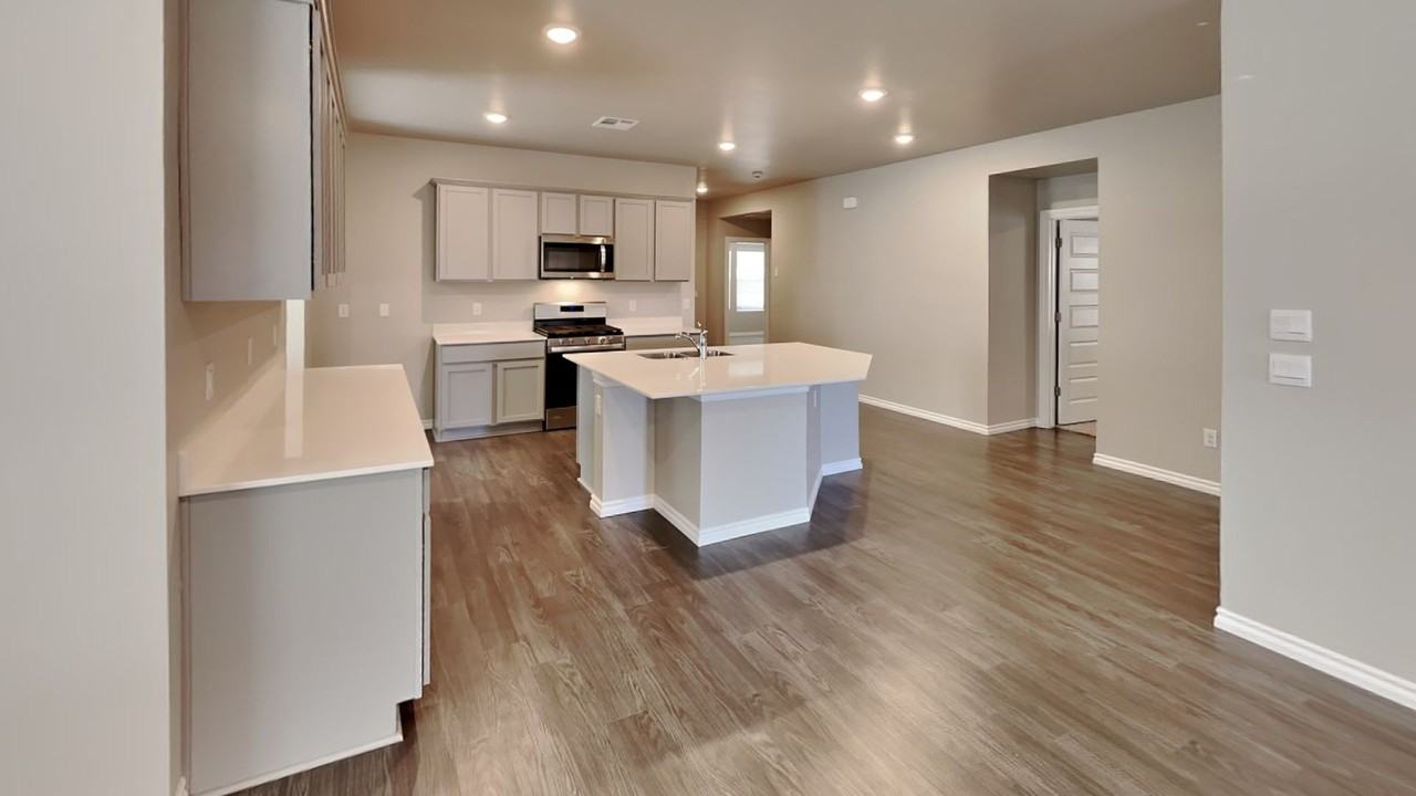 10232 Nw 28th Ter - Photo 6 of 17