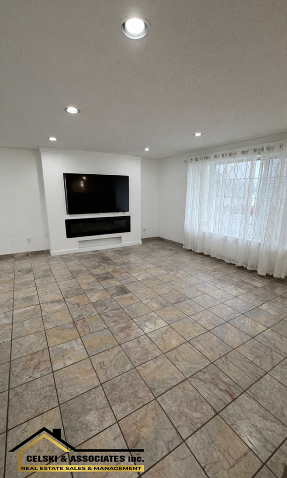 2604 S Keller St - Photo 5 of 17