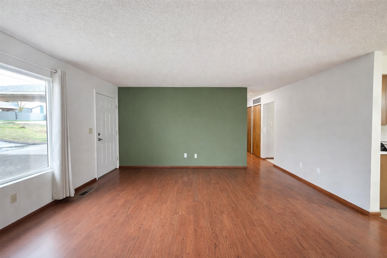 5010 W Canal Dr - Photo 2 of 18