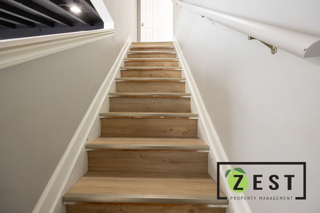 25211 Hopkins St - Photo 7 of 21