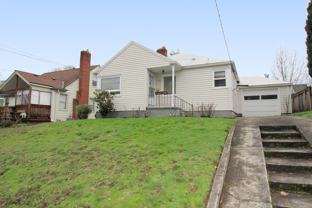 2718 Se 58th Ave - Photo 1 of 1