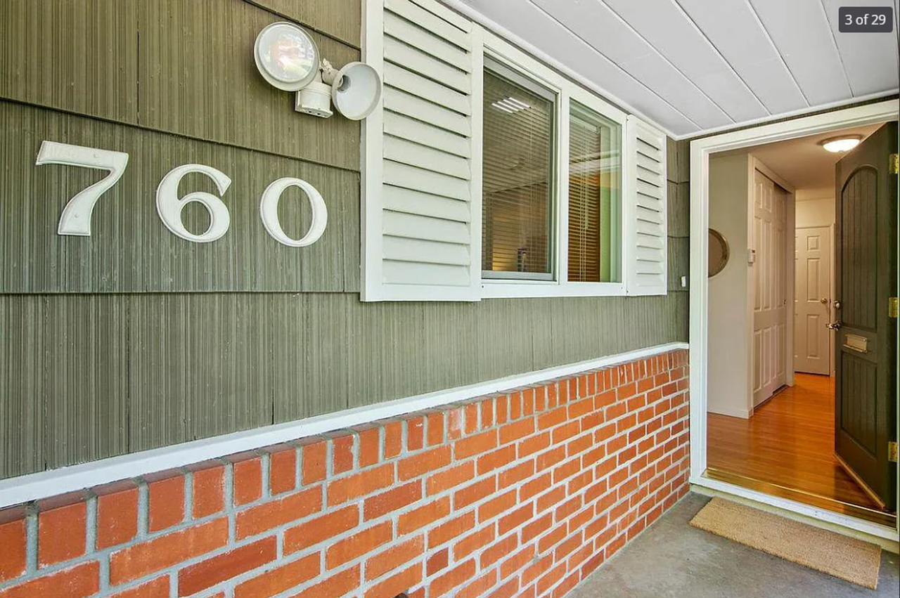 760 Mulberry Ln - Photo 3 of 28