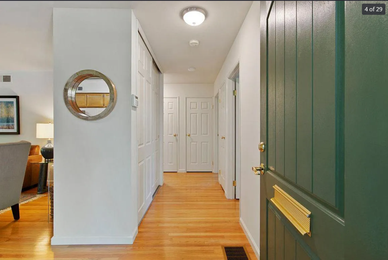 760 Mulberry Ln - Photo 4 of 28