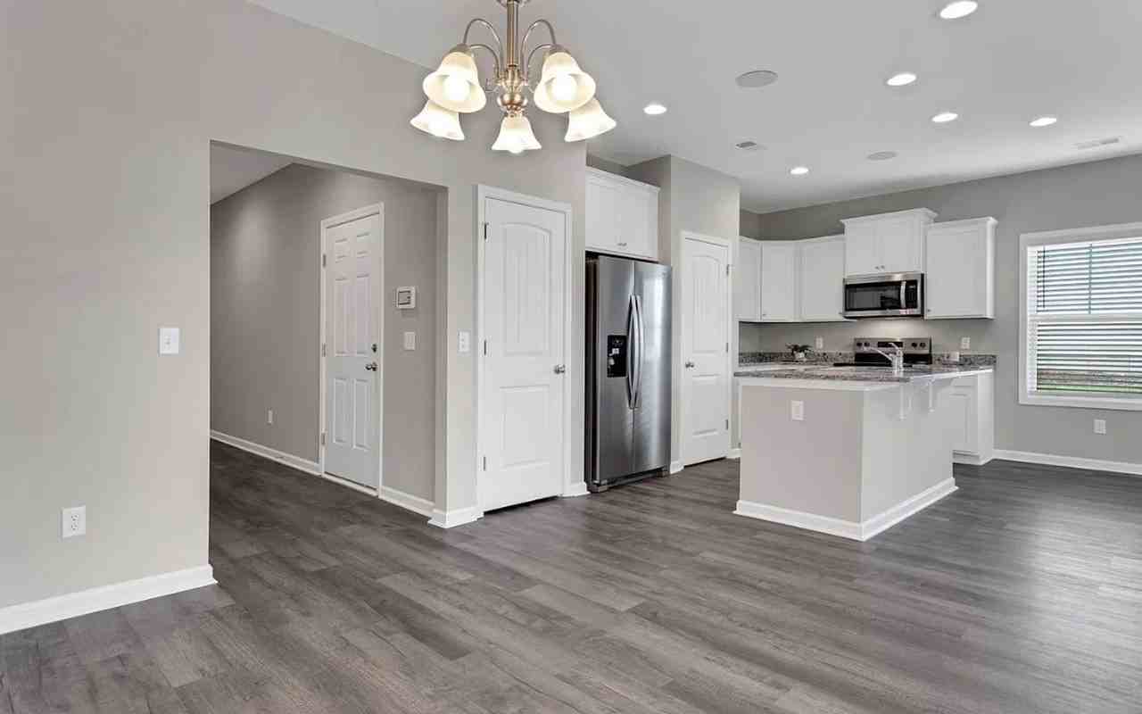 3052 Olivette Pl - Photo 6 of 31