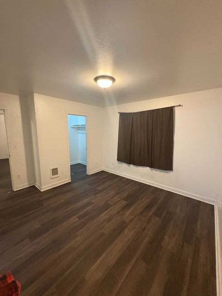 608 Mark Ave - Photo 2 of 11