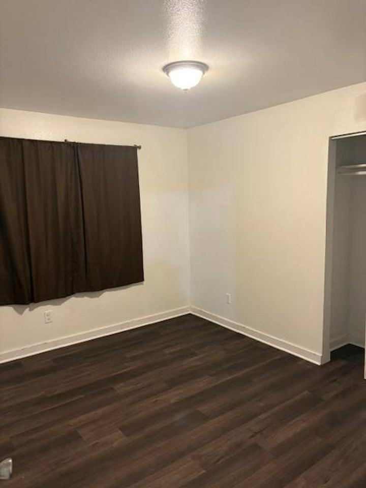 608 Mark Ave - Photo 7 of 11