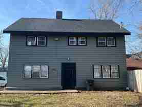 1614 Arlington Ave - Photo 1 of 1