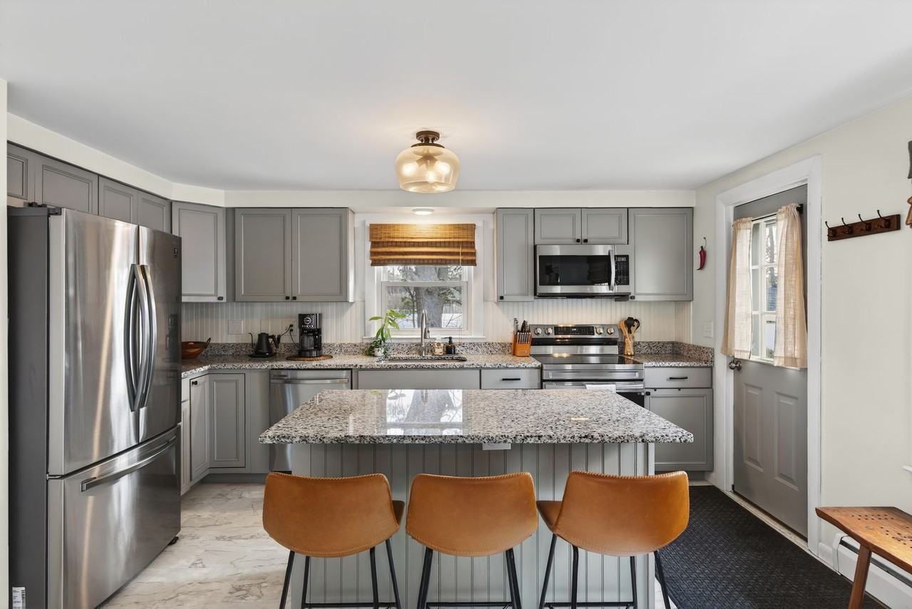 29 Malilly Rd - Photo 2 of 37