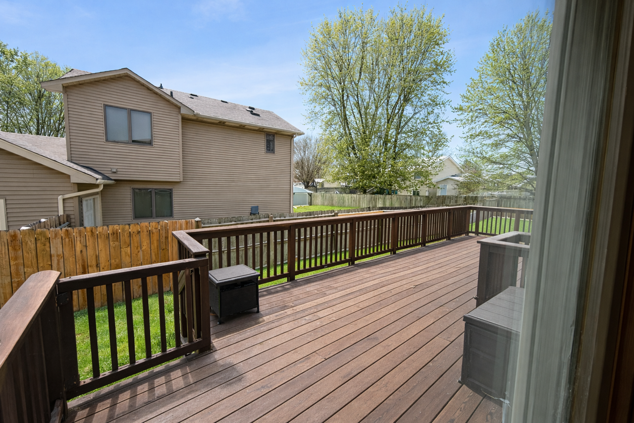 9287 Jareau Ave S - Photo 5 of 34