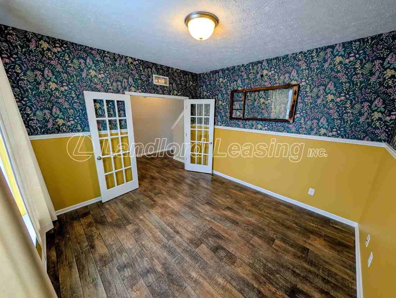 1039 Dodge Dr - Photo 6 of 33