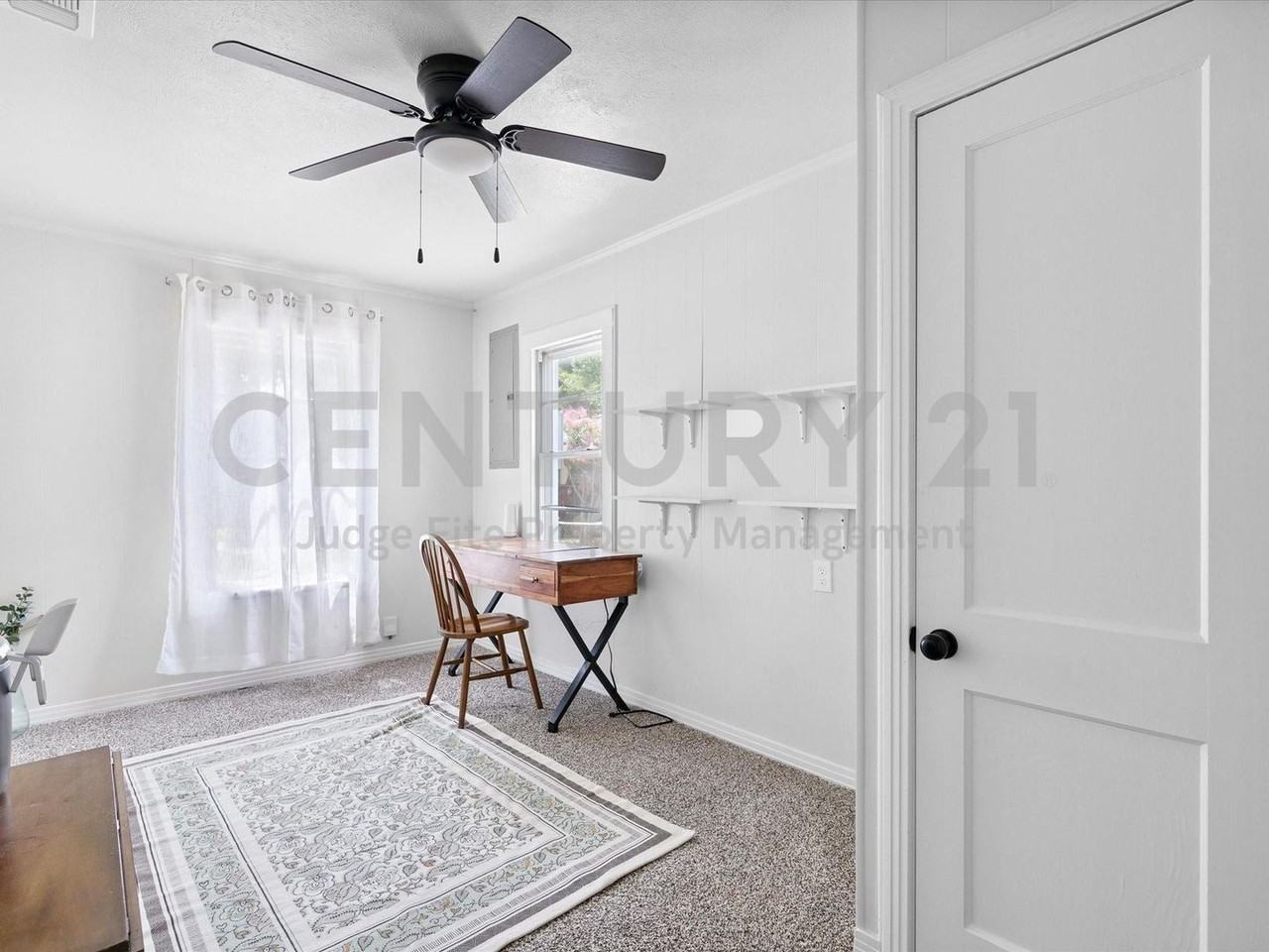 3012 Gene Ln - Photo 4 of 16